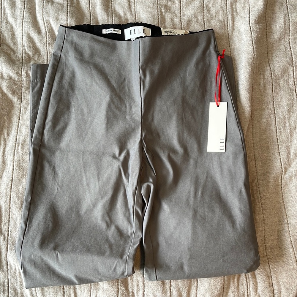 NWT ELLE skinny ankle pants